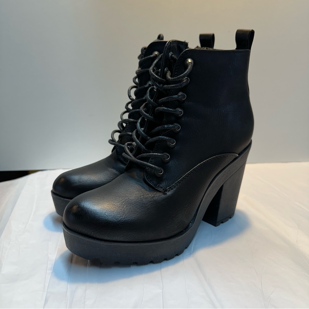 Madden Girl Black Lace-Up Chunky Platform Ankle Boots